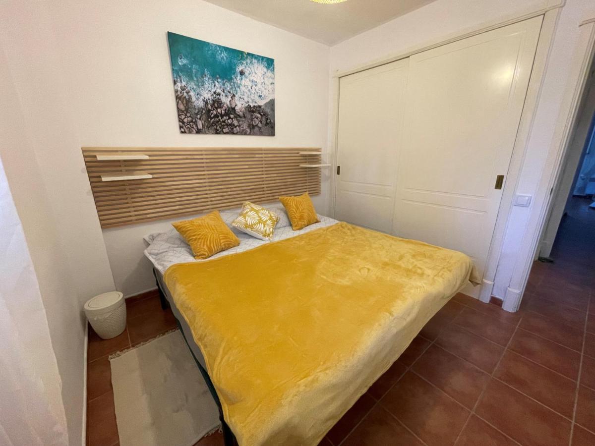 Golf, Kitesurf, Tennis, Paddle, Free Bicycles - Andalusia Apartment